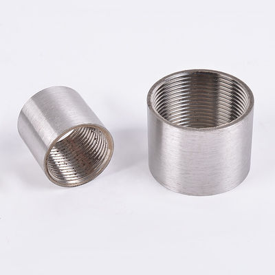 Couplings de tuyaux en acier inoxydable sanitaire 201 304 pour les milieux d'eau