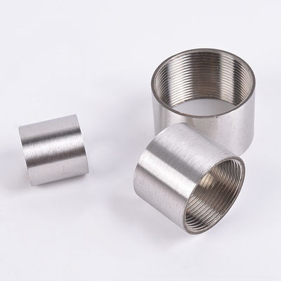 Couplings de tuyaux en acier inoxydable sanitaire 201 304 pour les milieux d'eau