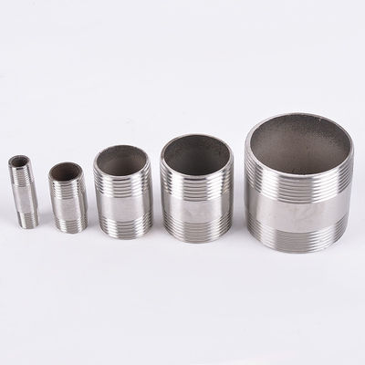 En acier inoxydable 1''-8' coupler de fil mâle à femelle 80 mm longueur hexagonale/tête ronde